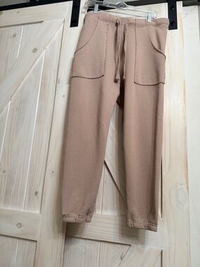 Like new no flaws frank and Eileen Eamon Joggers tan size medium.